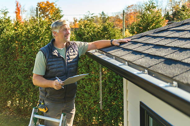 Professional Roofing technician working in Pacolet Mills, SC